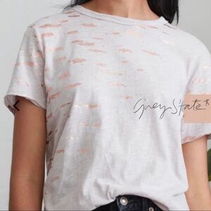 NWT Grey State - Rae T-Shirt w Gold Foil
